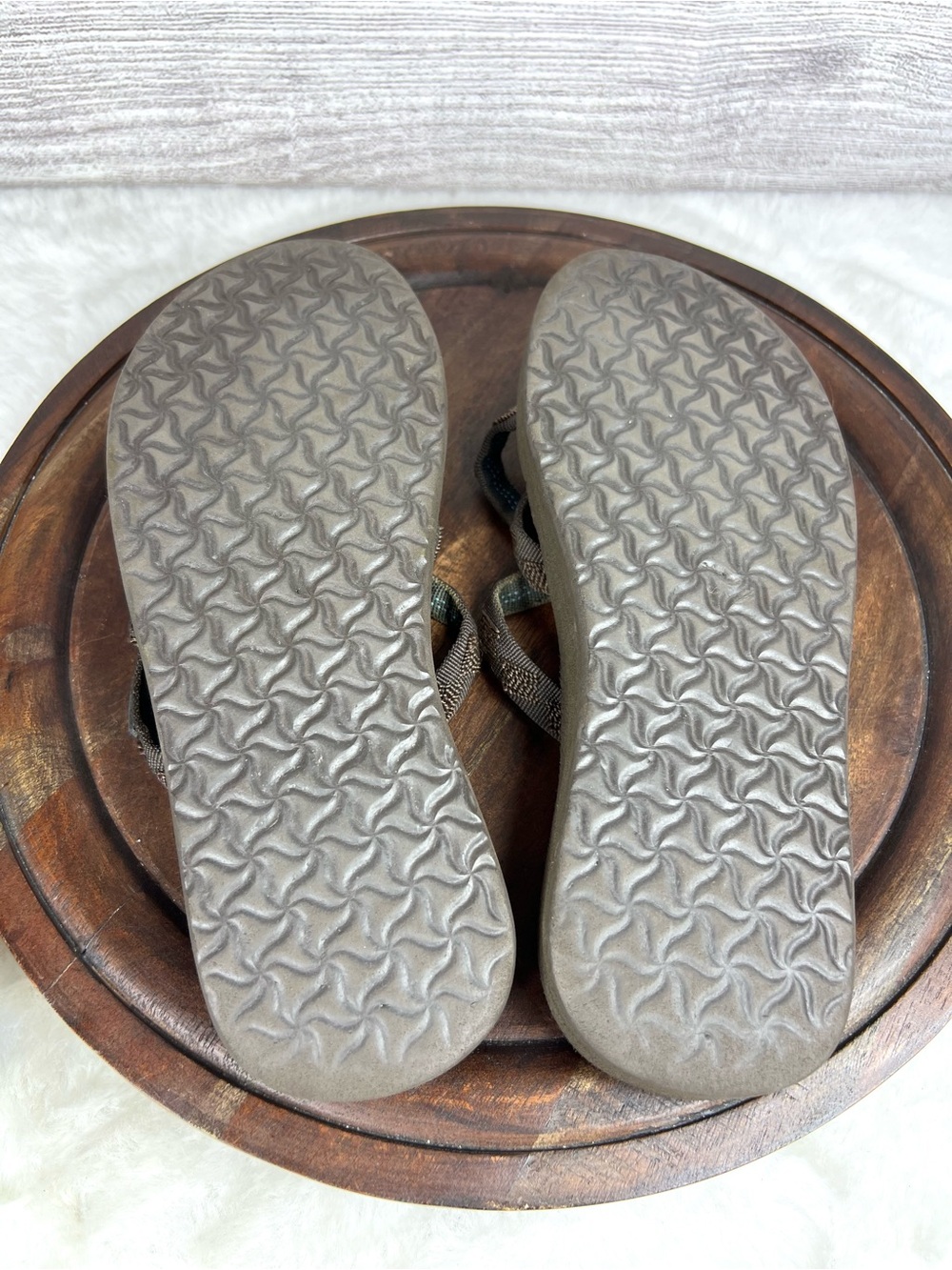 Teva Women’s Brown Mush Thong Flip Flop Sandals Shoes Size 6 Outdoor Boho Beach - Picture 11 of 11